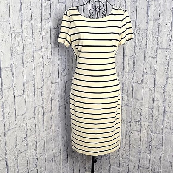 BANANA REPUBLIC Black and White‎ Striped Dress Size 2 - Picture 1 of 7